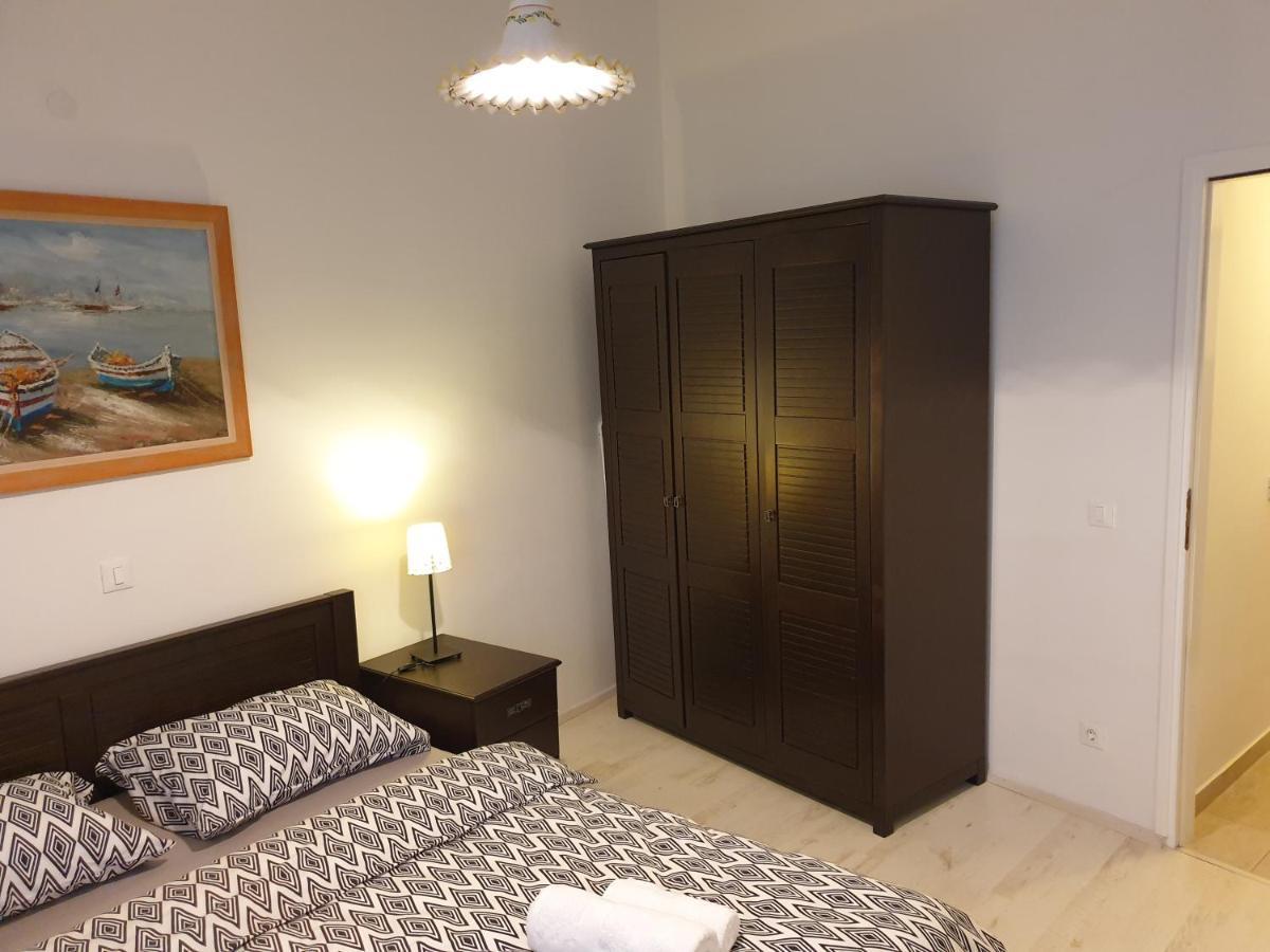 Apartment Old Town Umago Esterno foto